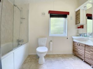 En-suite- click for photo gallery
